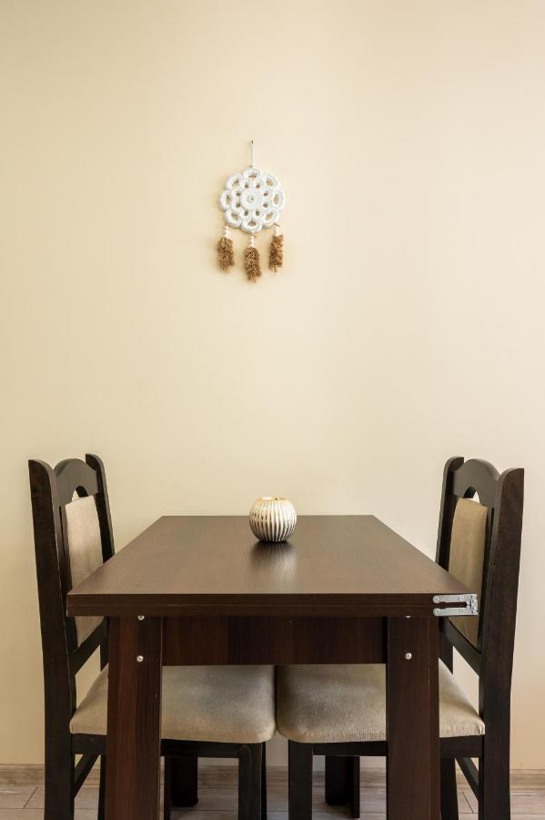 Nomad Haven: 1Bd Flat With Balcony & Desk Apartment Sofia Exterior photo